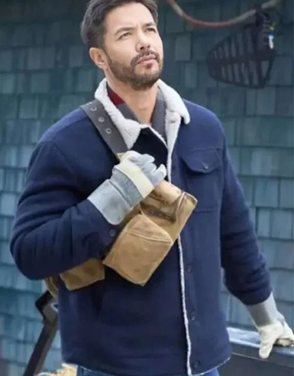 christmas-under-the-lights-marco-grazzini-jacket-blue.jpg christmas under the lights marco grazzini jacket blue
