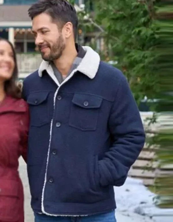 christmas-under-the-lights-marco-grazzini-jacket.jpg christmas under the lights marco grazzini jacket